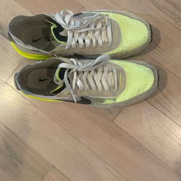 Nike Waffle Shoe — Size 10 - Picture 3 of 3